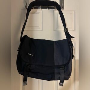 Timbuk2 Classic Messenger Bag, Size Medium
